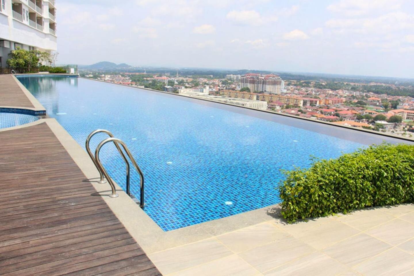 Silverscape Seaview Residence Melaka エクステリア 写真